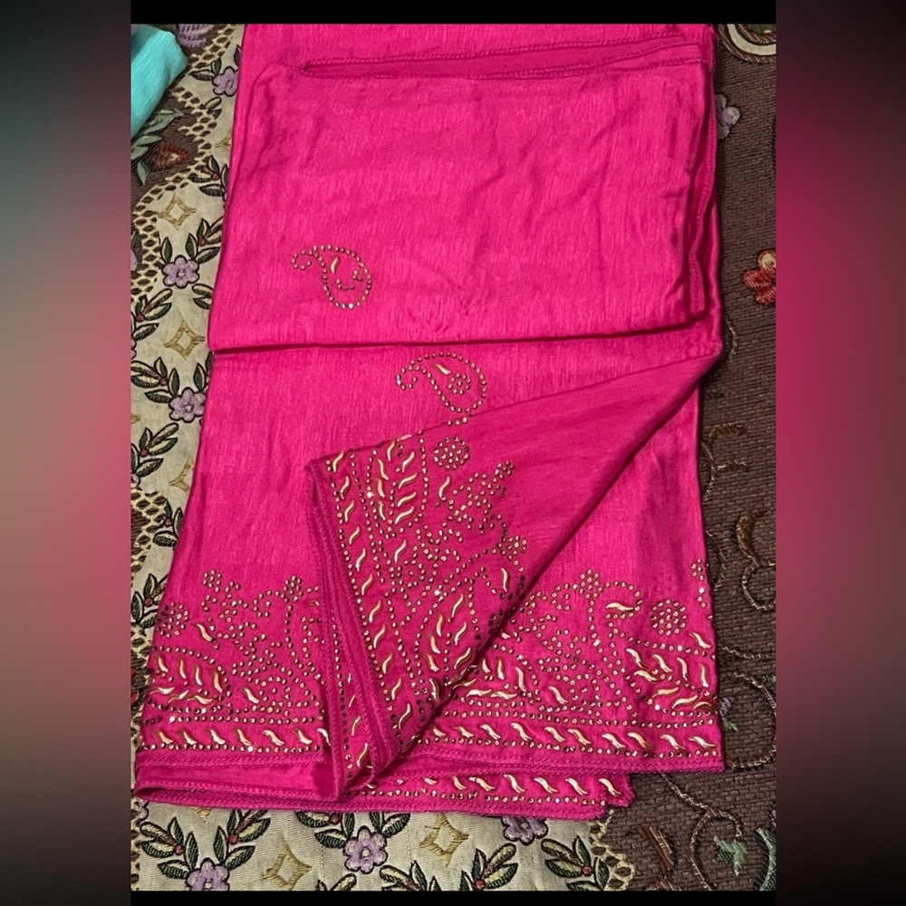 Hijab made in Dubai UAE with sparkle design